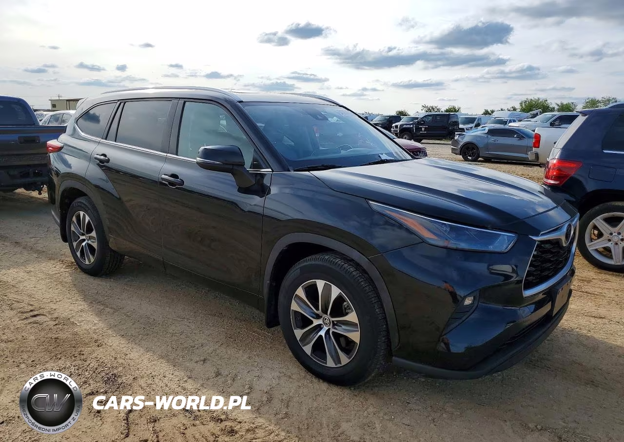 2022 Toyota Highlander Xle VIN:5TDGZRAH2NS539057 - 4