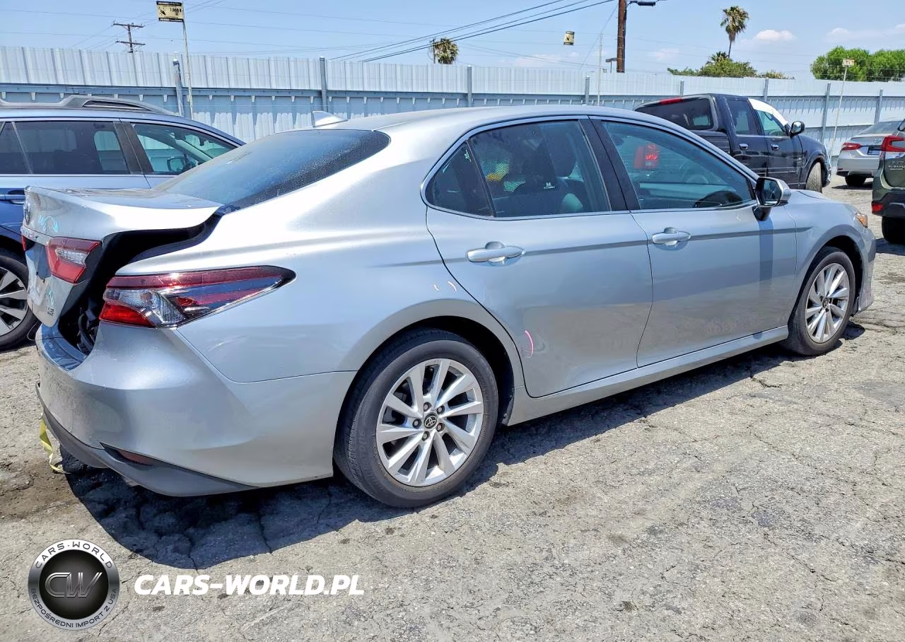 2023 Toyota Camry Le VIN:4T1C11AK4PU181733 - 3