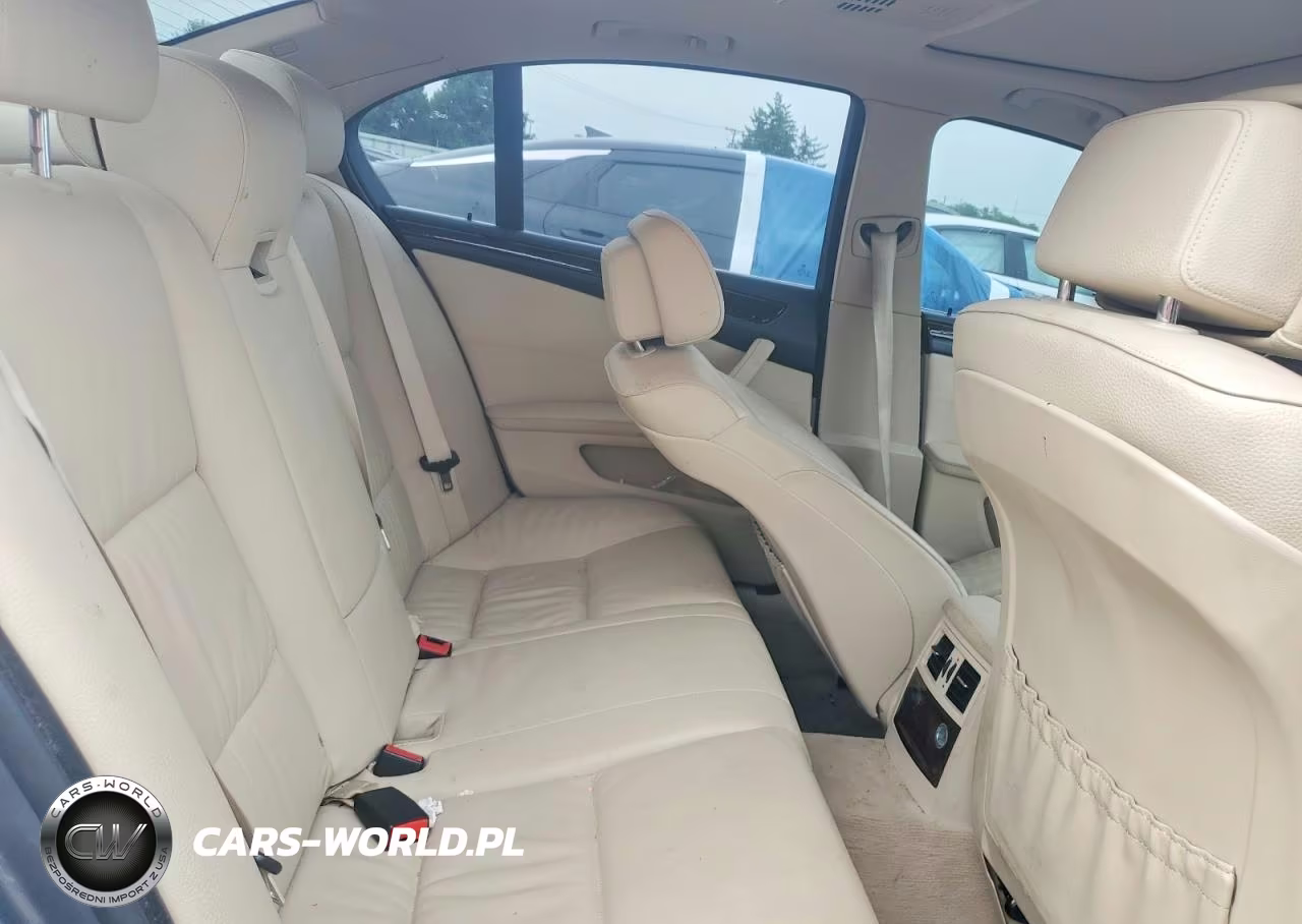 2010 BMW 528 Xi VIN:WBANV1C5XAC389750 - 10