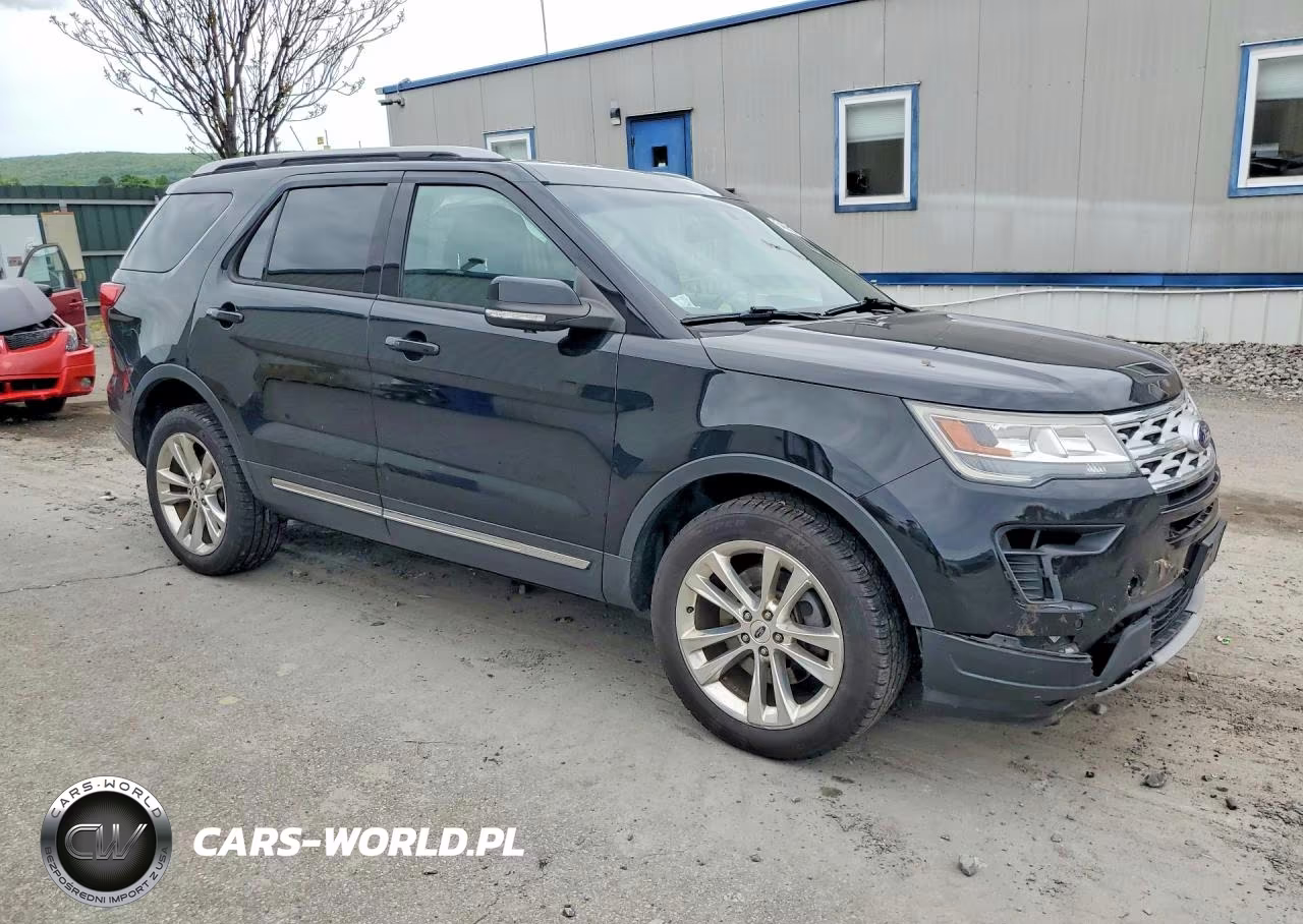 2018 Ford Explorer Xlt VIN:1FM5K8D82JGC56174 - 4