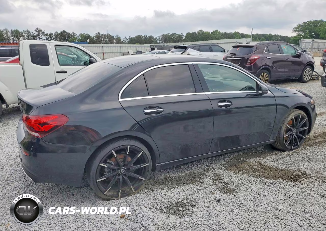 2019 Mercedes-Benz A 220 4Matic VIN:WDD3G4FB0KW026905 - 3