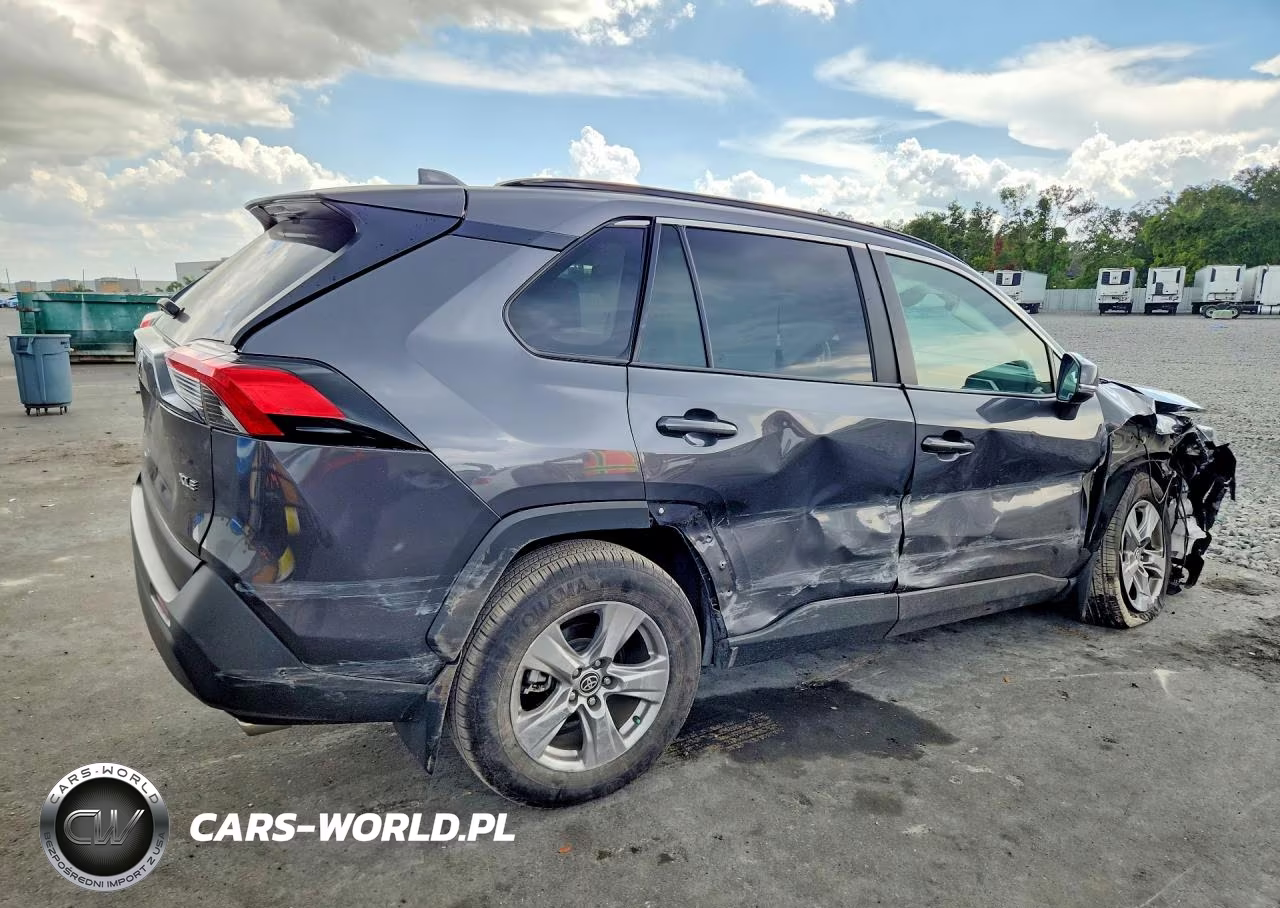 2025 Toyota Rav4 Xle VIN:2T3W1RFV5SC303726 - 3