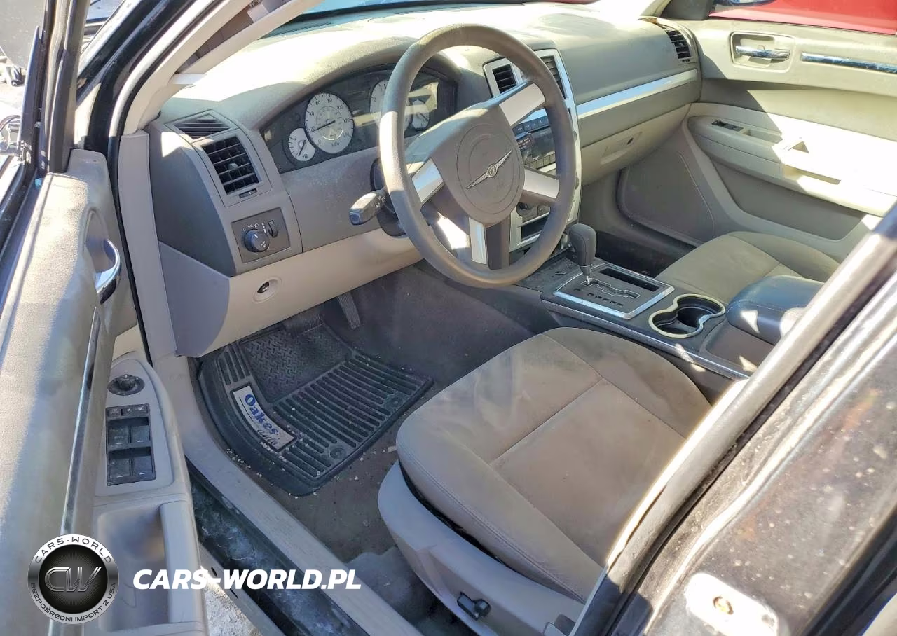 2010 Chrysler 300 Touring VIN:2C3CA1CV6AH329326 - 8