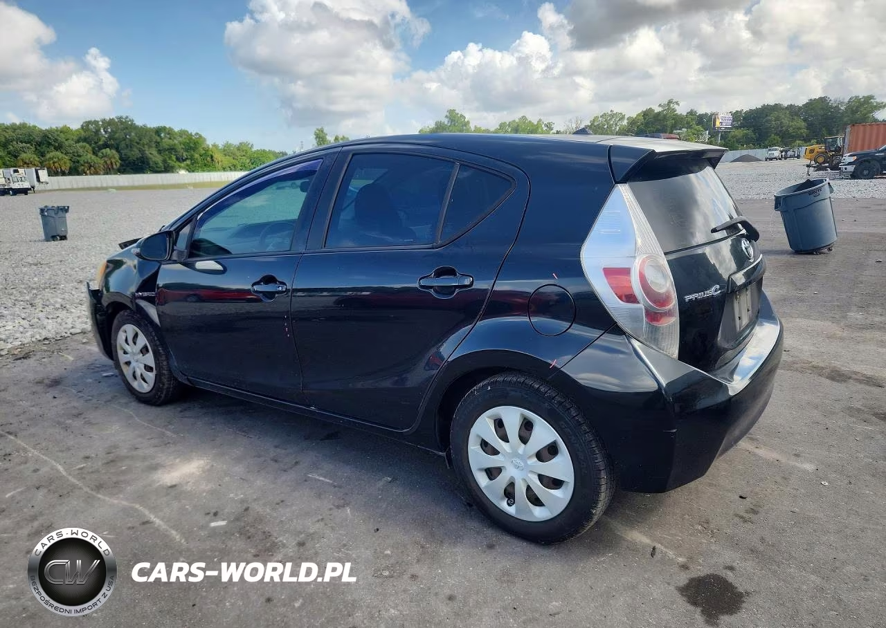 2013 Toyota Prius C Two VIN:JTDKDTB30D1552569 - 2