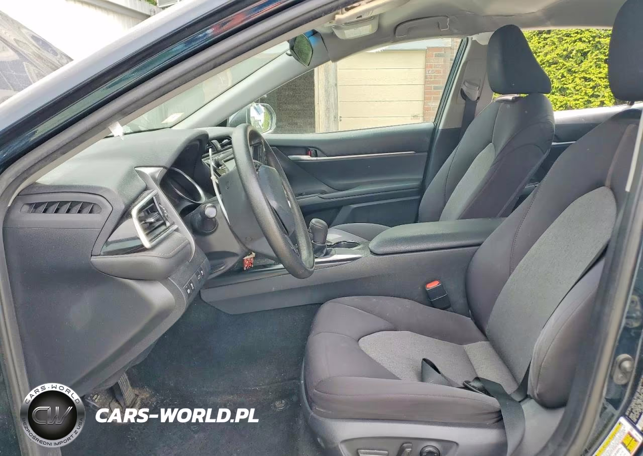 2018 Toyota Camry Le VIN:4T1B11HK2JU584733 - 7