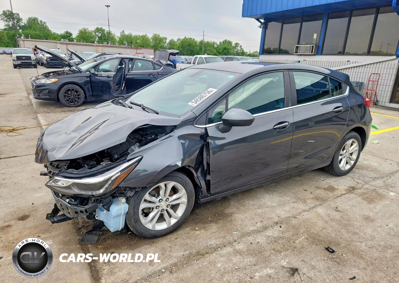 2019 Chevrolet Cruze Lt – zdjęcie 1 z 13