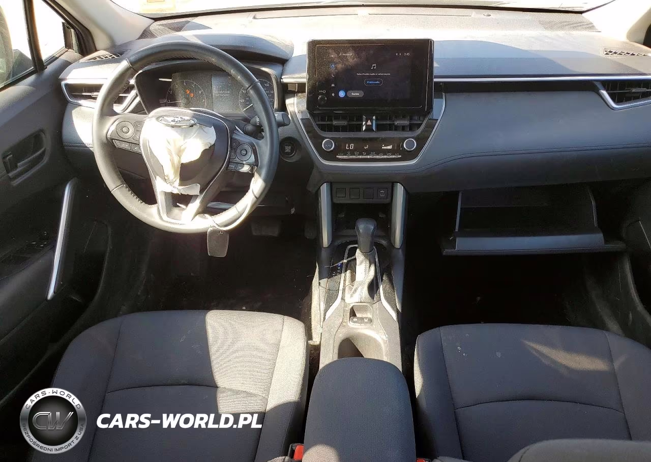 2024 Toyota Corolla Cross Le VIN:7MUBAABG5RV090333 - 8