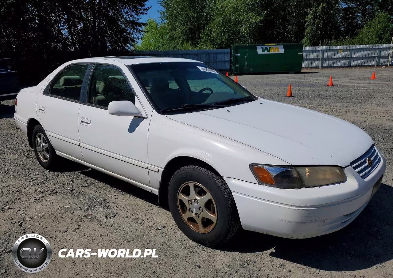 1997 Toyota Camry Le VIN:JT2BG22K9V0073298 - 4