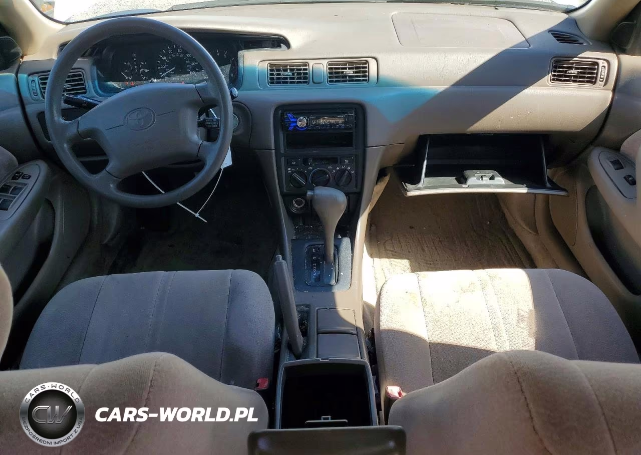 1997 Toyota Camry Le VIN:JT2BG22K9V0073298 - 8