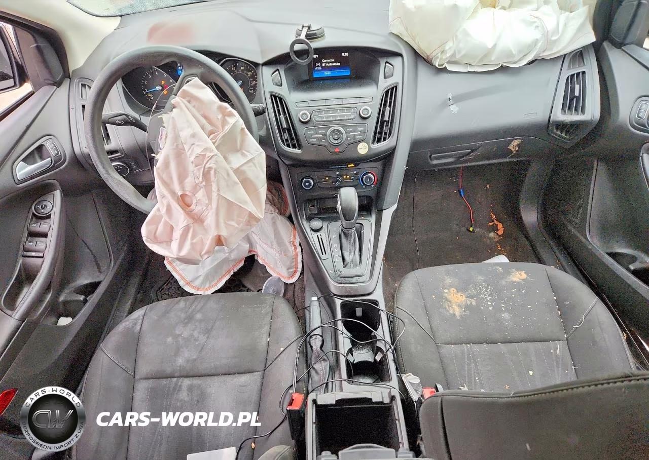 2018 Ford Focus Se VIN:1FADP3K25JL294921 - 8