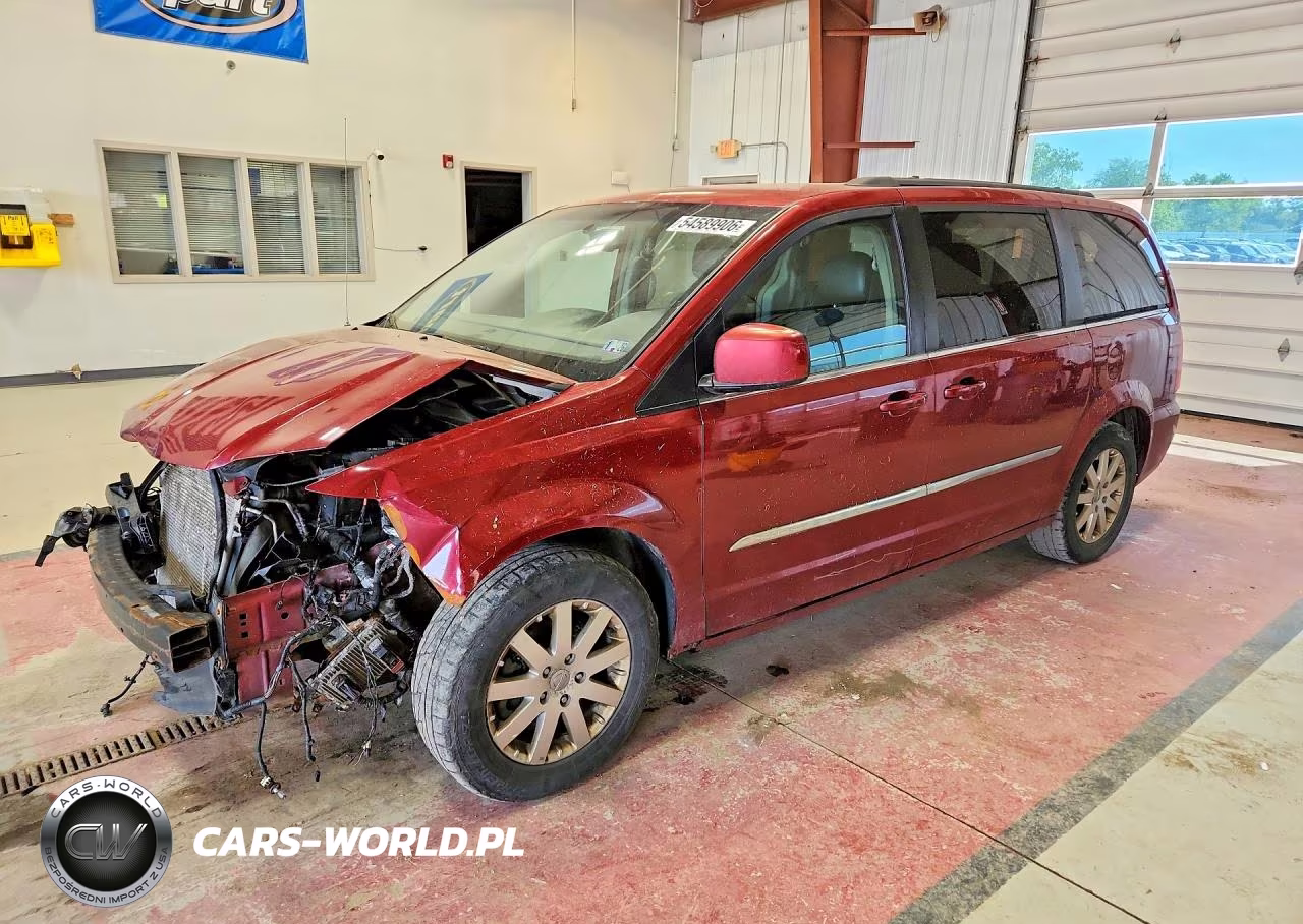 2014 Chrysler Town & Country Touring – zdjęcie 1 z 13