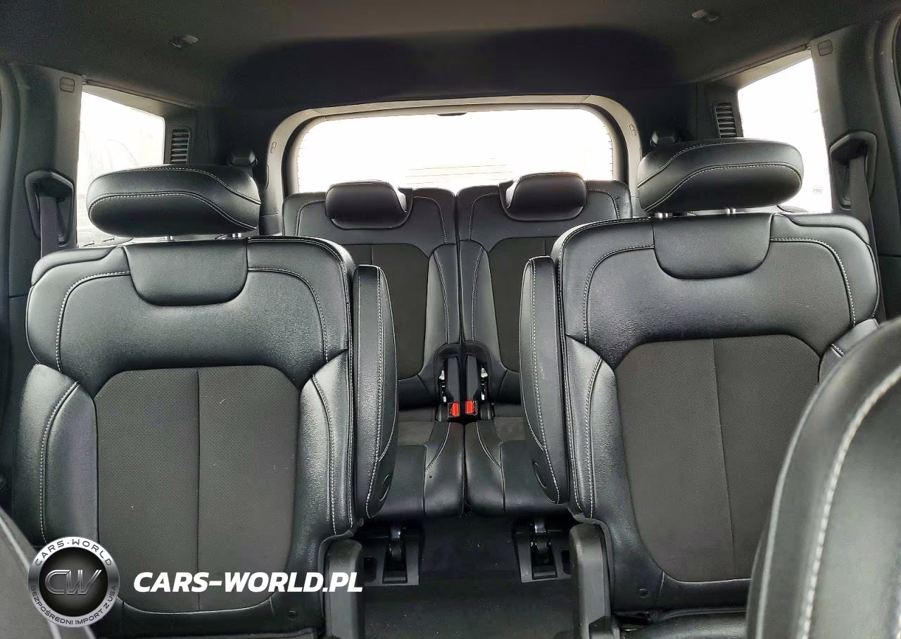 2024 Jeep Grand Cherokee L Laredo VIN:1C4RJKAG5R8562146 - 10