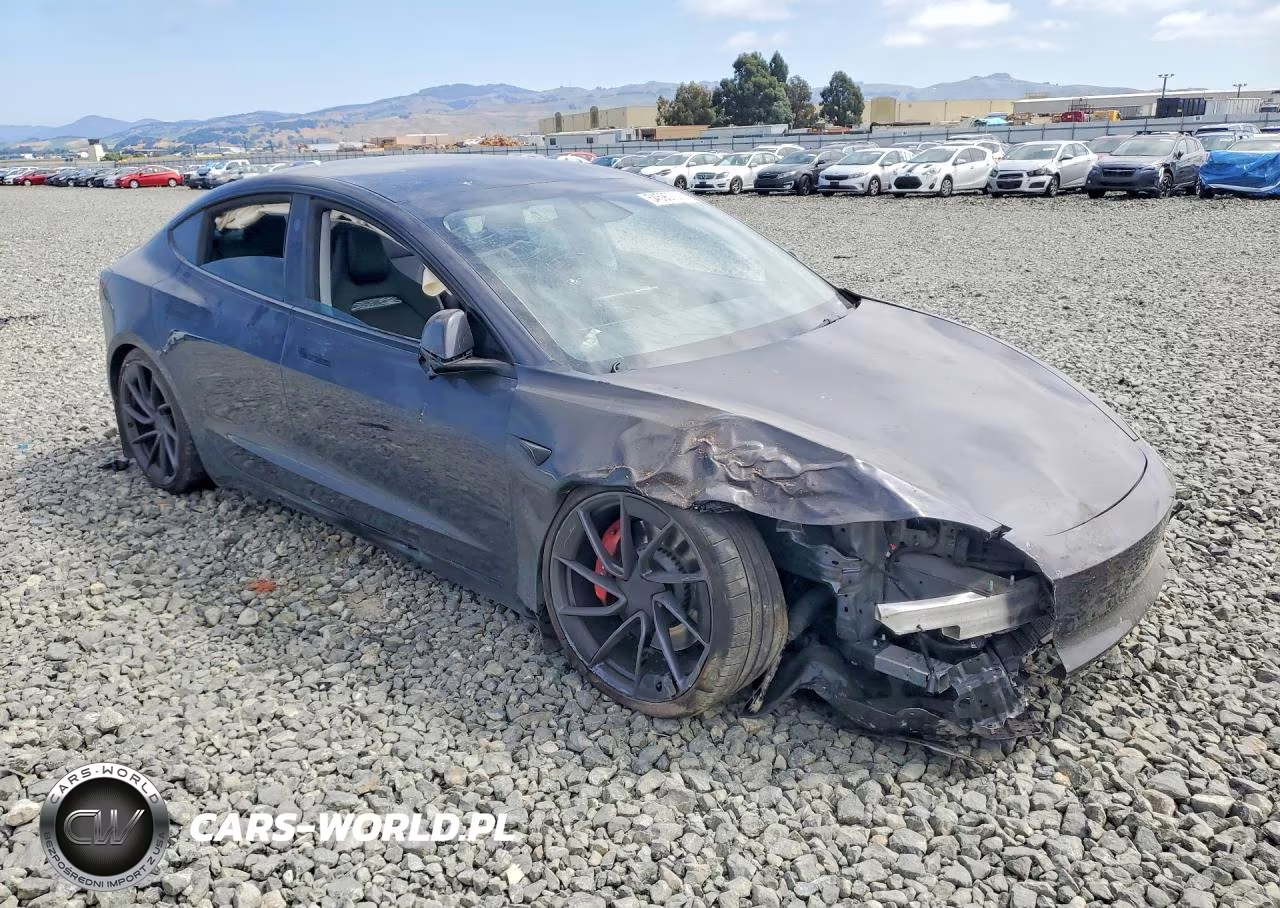 2024 Tesla Model 3 VIN:5YJ3E1ET9RF808563 - 4