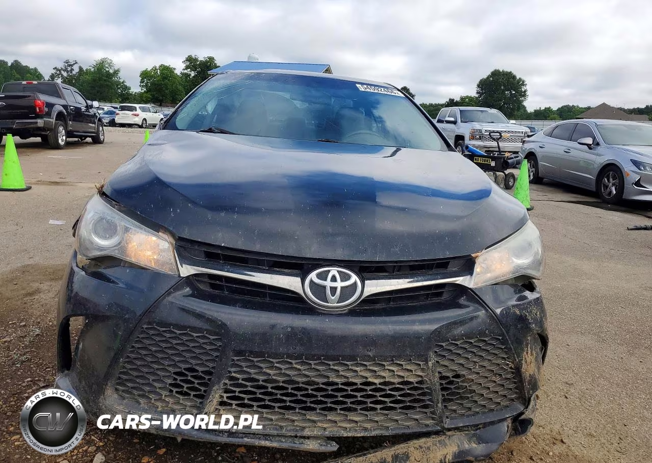 2017 Toyota Camry Se VIN:4T1BF1FK7HU746421 - 5