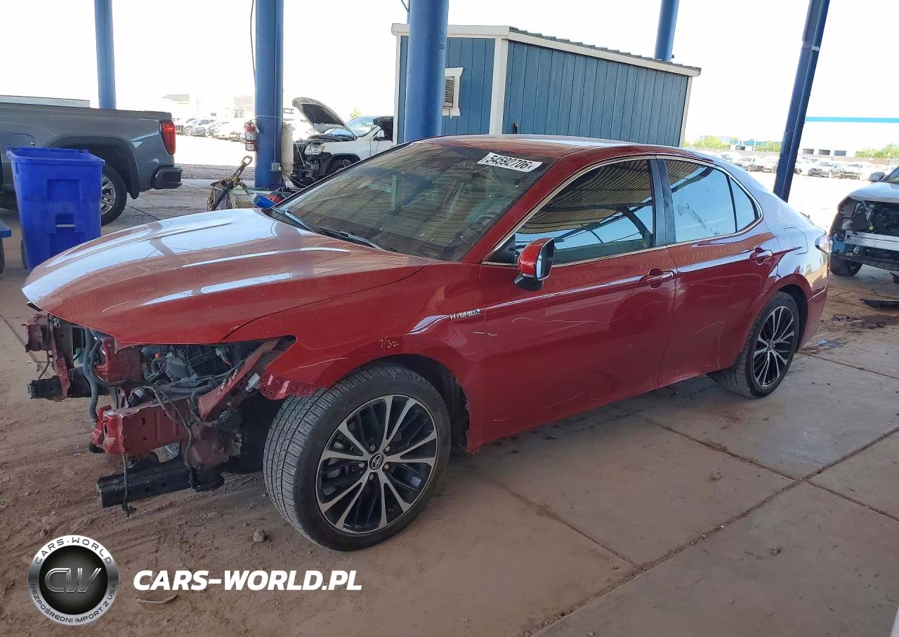 2019 Toyota Camry Hybrid Se – zdjęcie 1 z 13