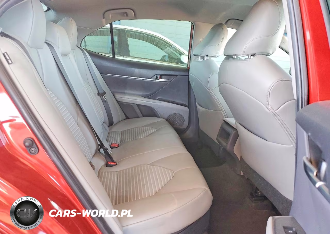 2019 Toyota Camry Hybrid Se VIN:4T1B21HK1KU014155 - 10