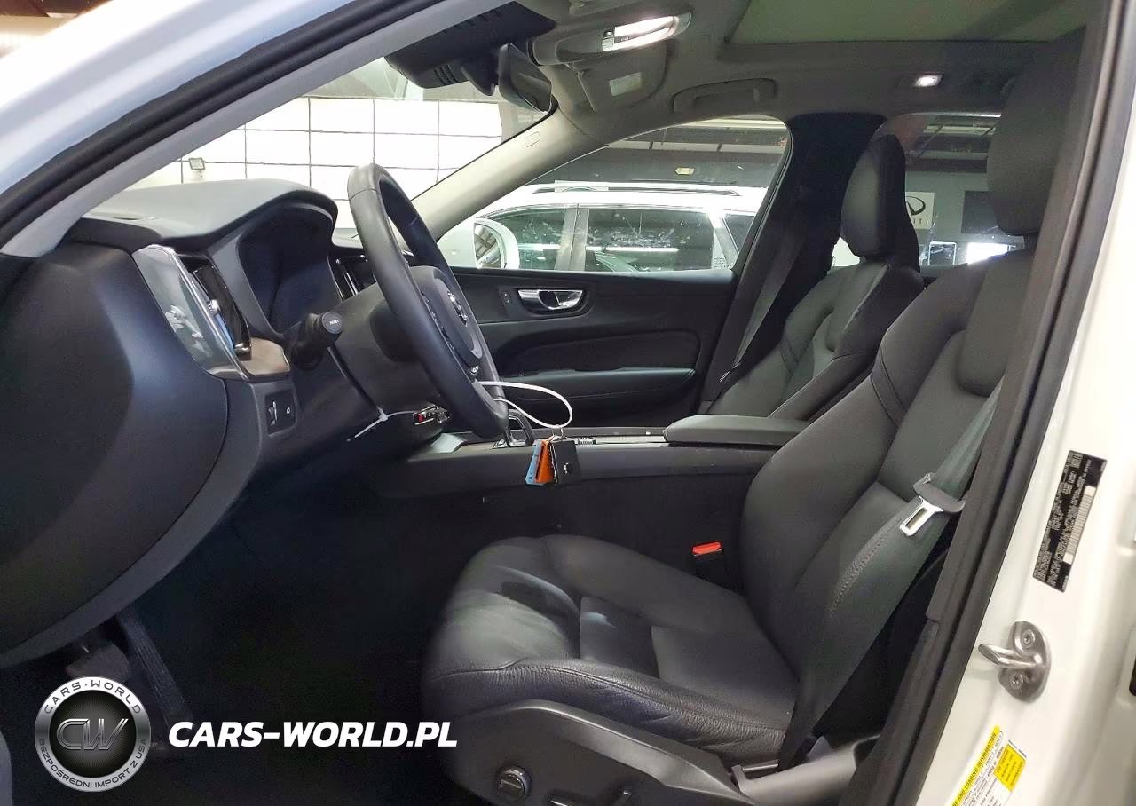 2022 Volvo Xc60 B5 Momentum VIN:YV4L12RK3N1091502 - 7