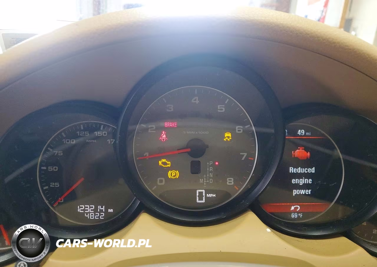 2011 Porsche Cayenne S VIN:WP1AB2A27BLA46094 - 9