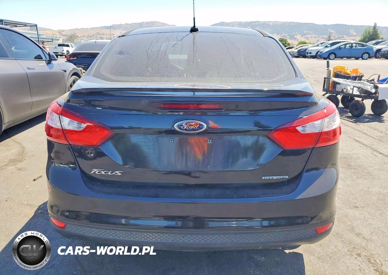 2012 Ford Focus Se VIN:1FAHP3F28CL379248 - 6