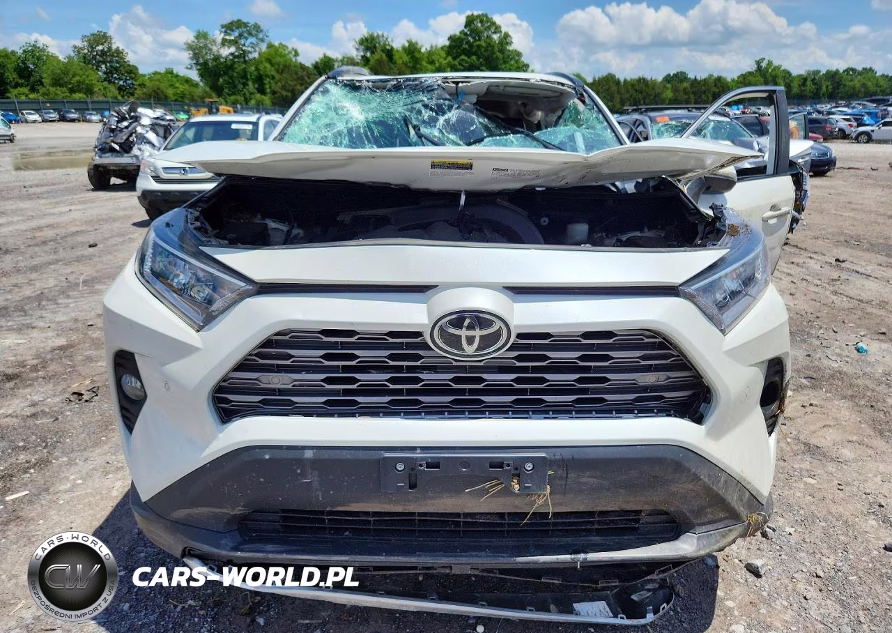 2020 Toyota Rav4 Limited VIN:2T3N1RFV3LW100006 - 5