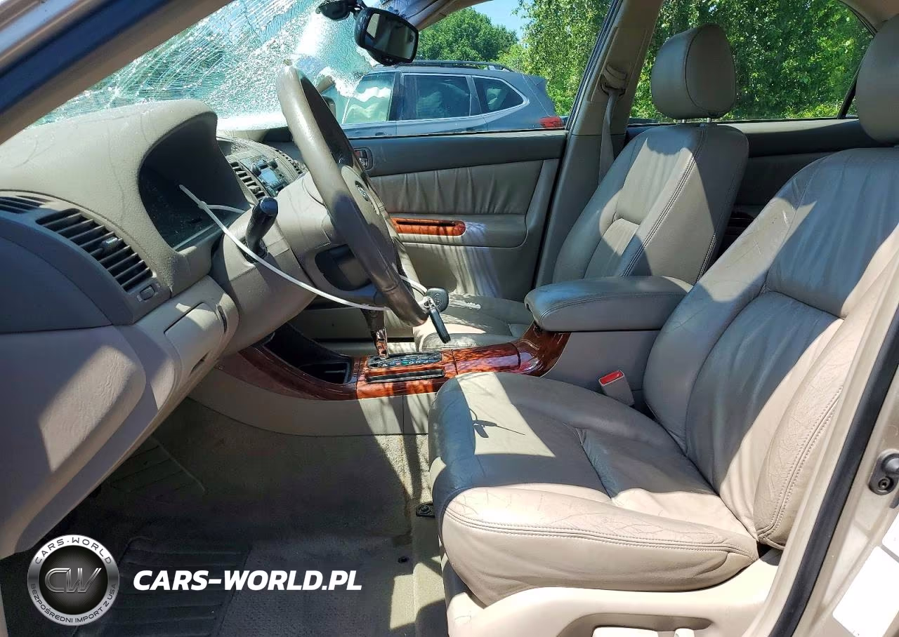 2002 Toyota Camry Xle VIN:JTDBE32K520098794 - 7