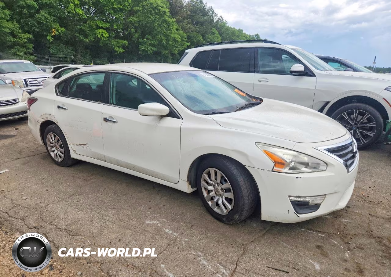 2015 Nissan Altima 2.5 S VIN:1N4AL3AP9FN896468 - 4