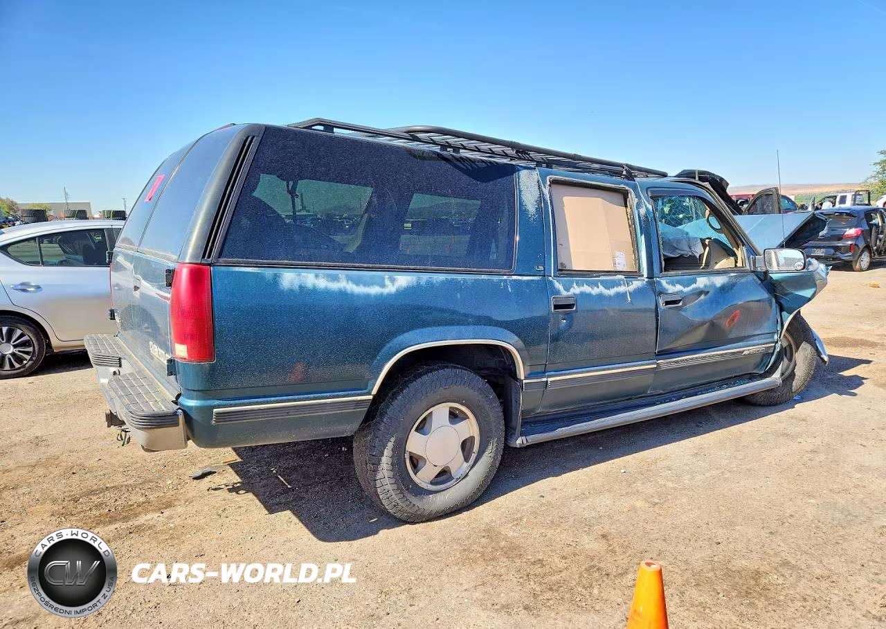 1999 Chevrolet Suburban K1500 VIN:1GNFK16R7XJ541462 - 3