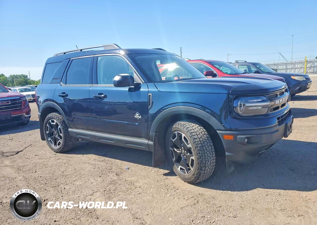 2021 Ford Bronco Sport Outer Banks VIN:3FMCR9C60MRA37638 - 4