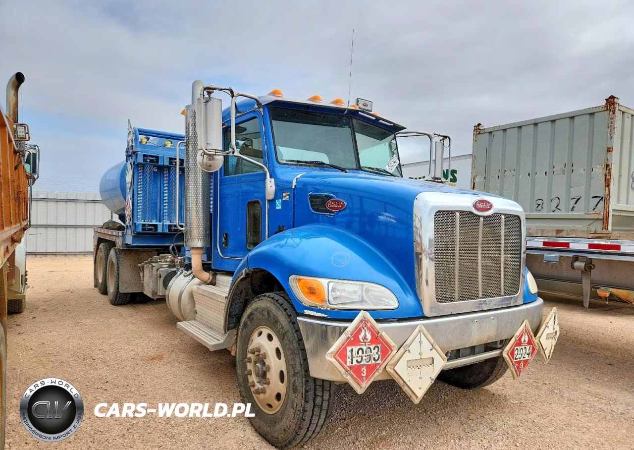 2014 Peterbilt 348 Fuel Truck – zdjęcie 1 z 10