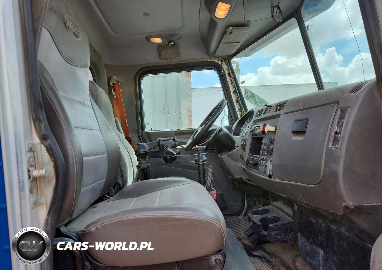 2014 Peterbilt 348 Fuel Truck VIN:2NP3LJ9X4EM225387 - 5