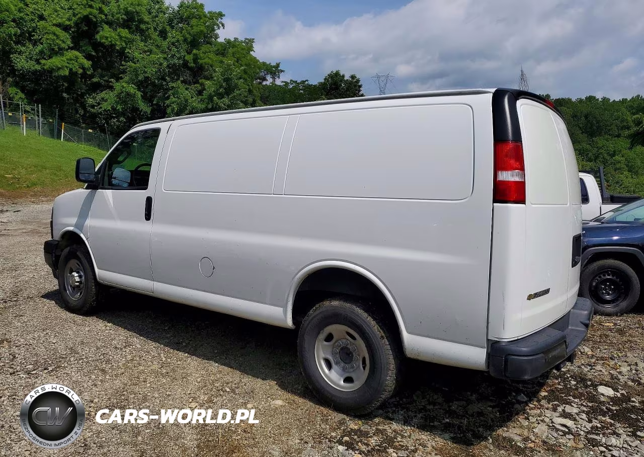 2024 Chevrolet Express 2500 Cargo Delivery Van VIN:1GCWGAFP7R1238757 - 2