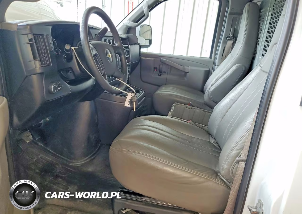 2024 Chevrolet Express 2500 Cargo Delivery Van VIN:1GCWGAFP7R1238757 - 7