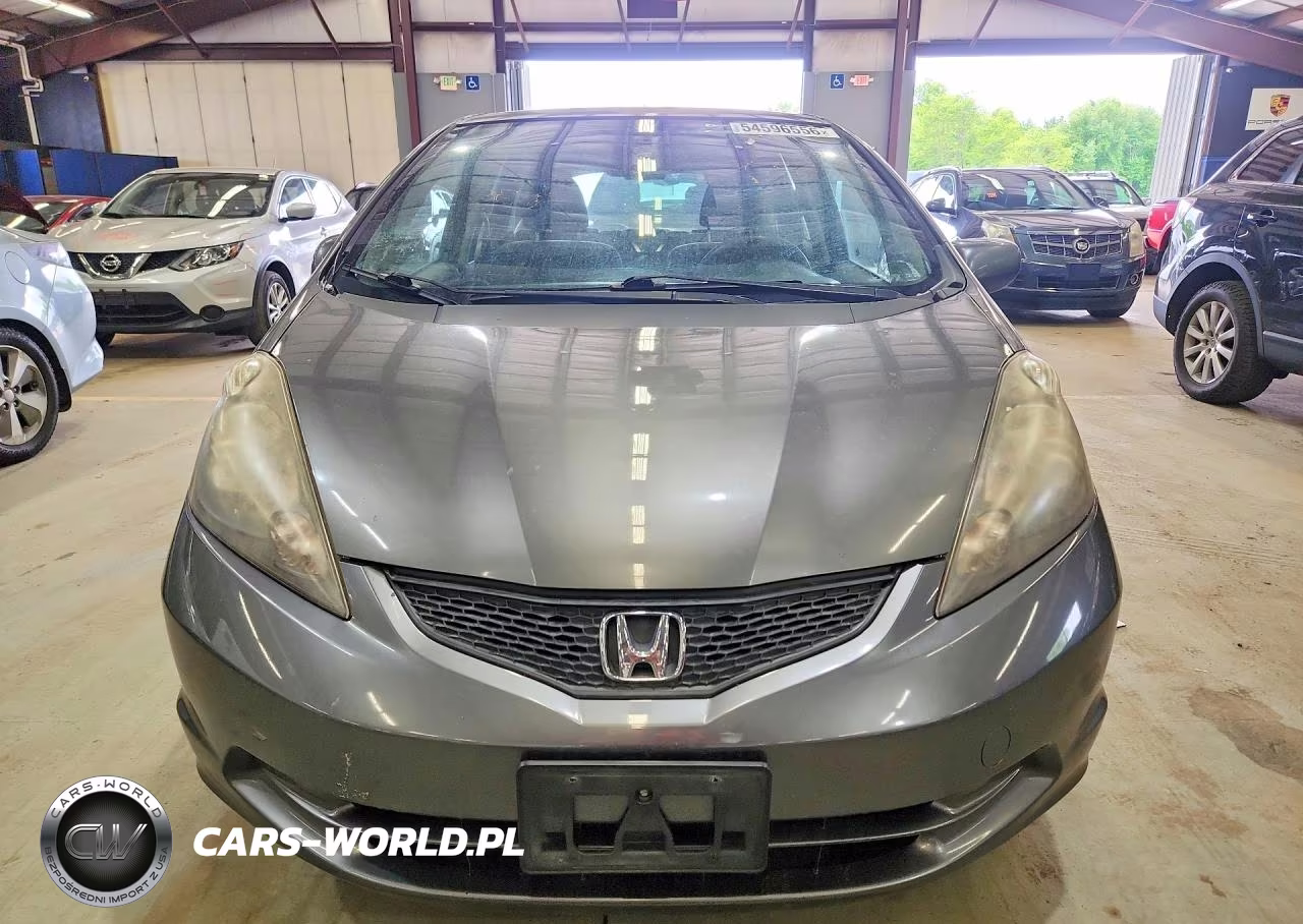 2013 Honda Fit VIN:JHMGE8G36DC042335 - 5