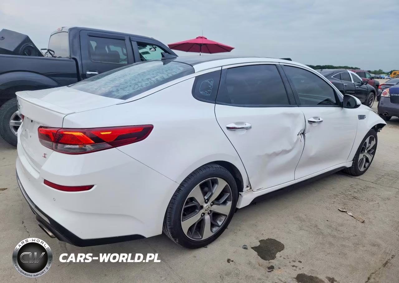 2020 Kia Optima S VIN:5XXGT4L37LG418089 - 3