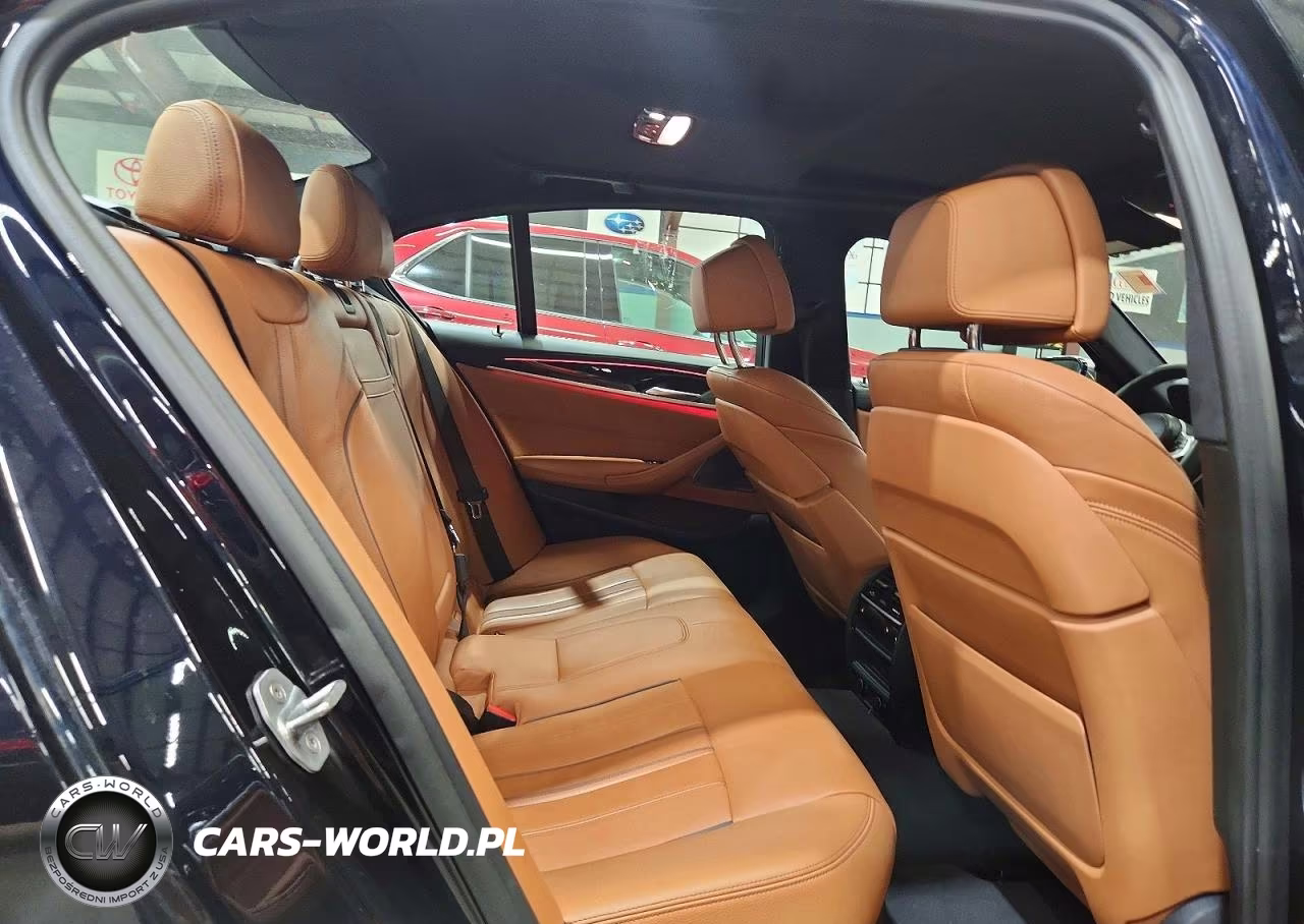 2018 BMW M550Xi VIN:WBAJB9C52JB035796 - 10