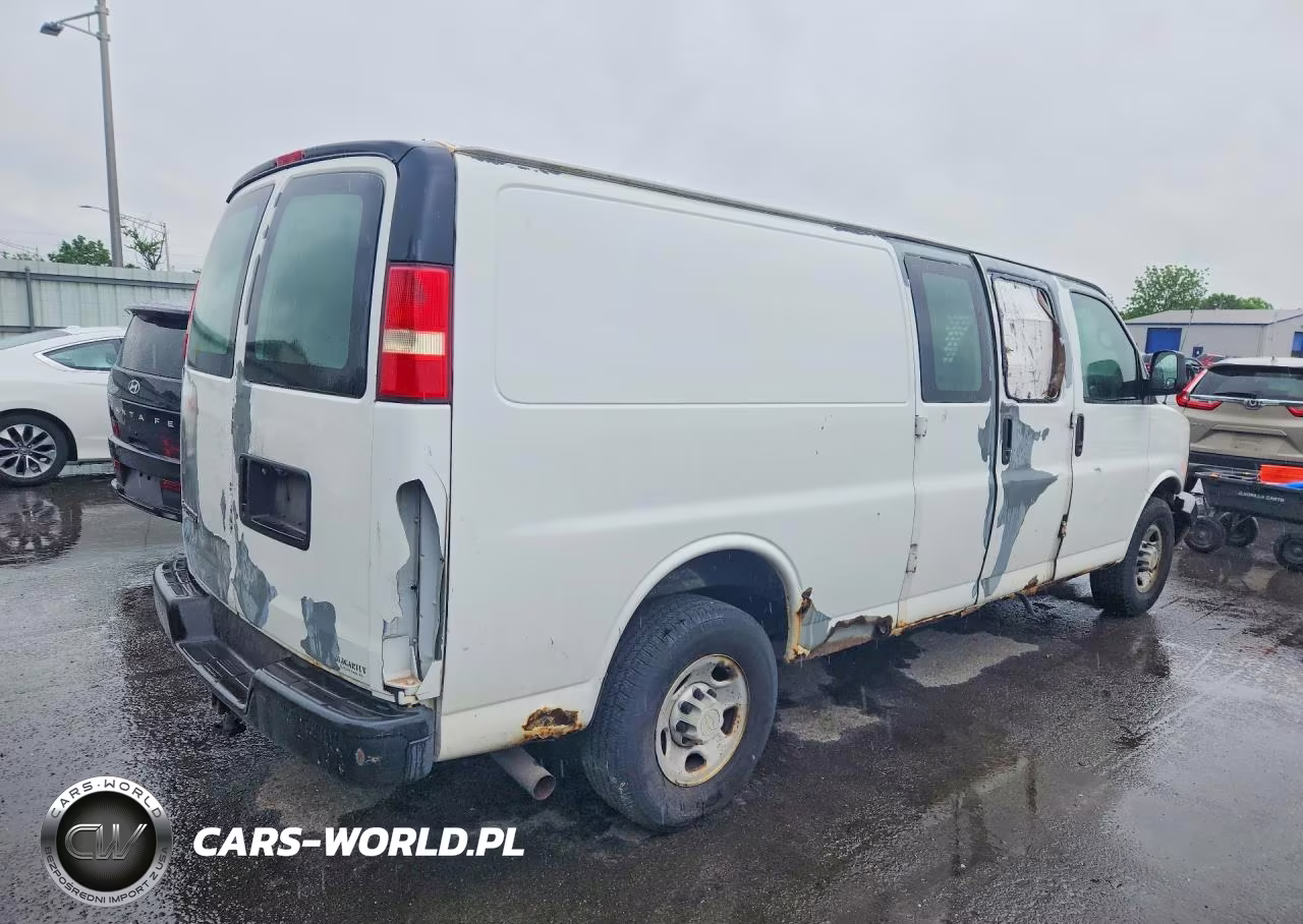 2007 Chevrolet Express G3500 VIN:1GCHG39U271153652 - 3