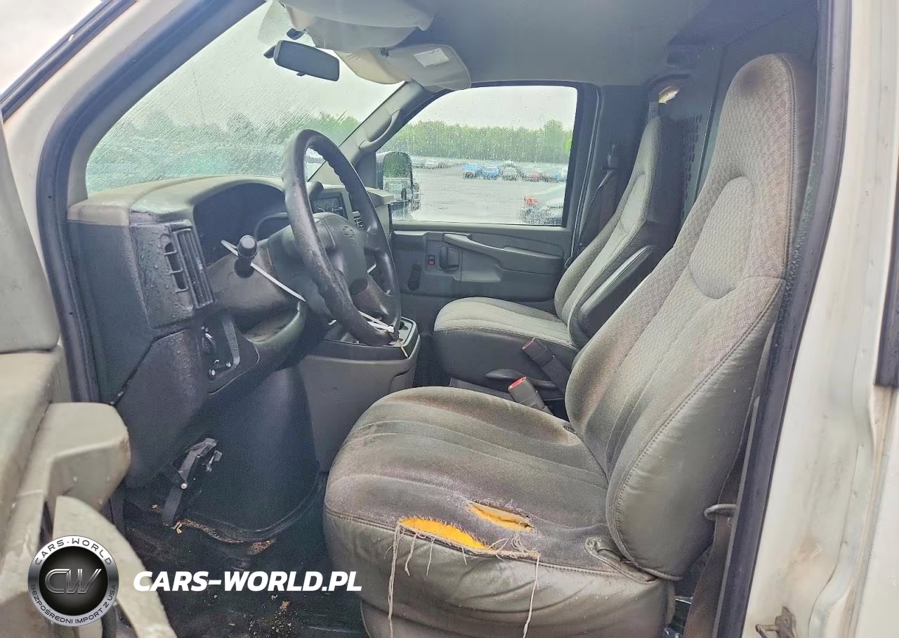 2007 Chevrolet Express G3500 VIN:1GCHG39U271153652 - 7