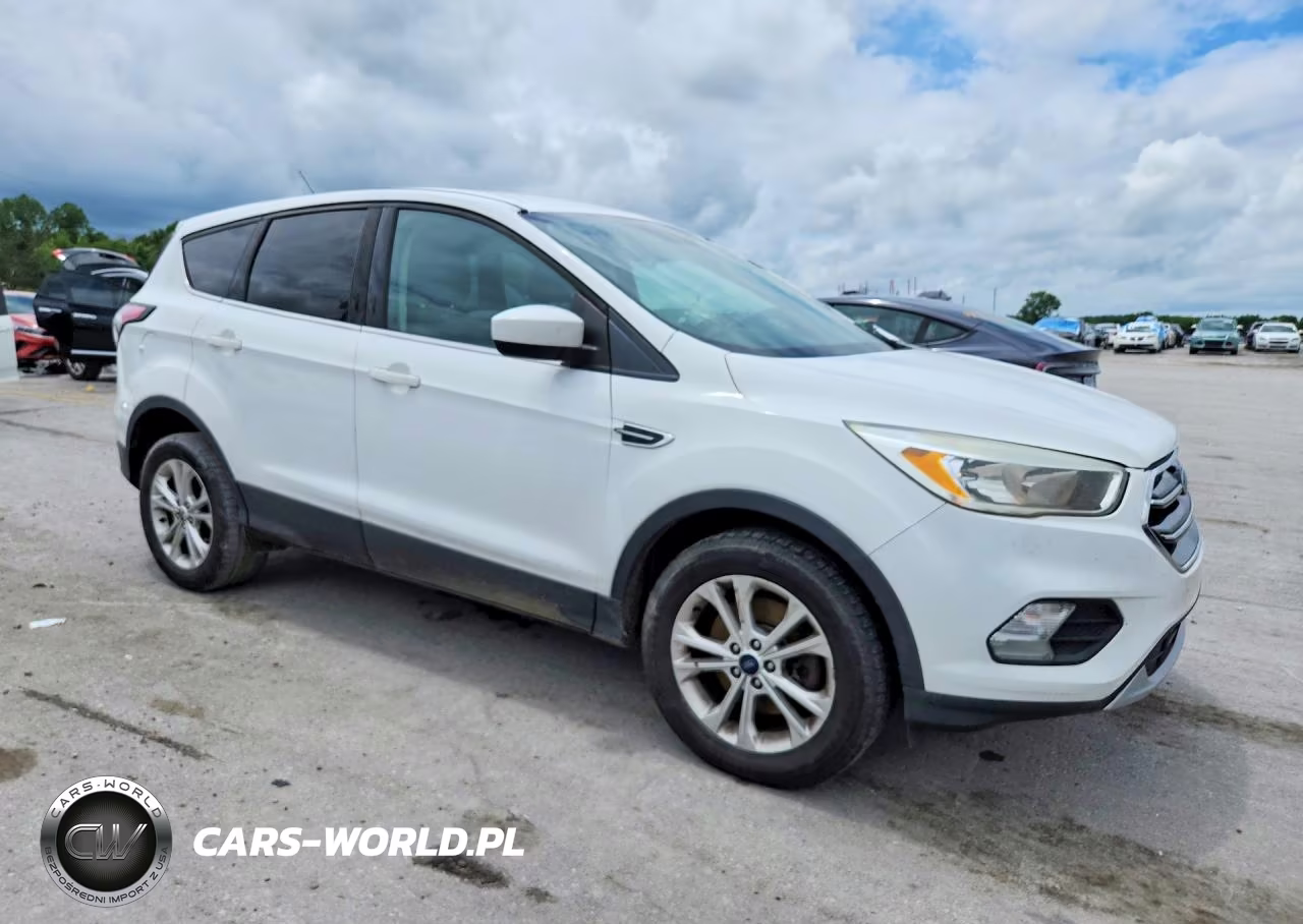 2017 Ford Escape Se VIN:1FMCU9GD3HUD33291 - 4