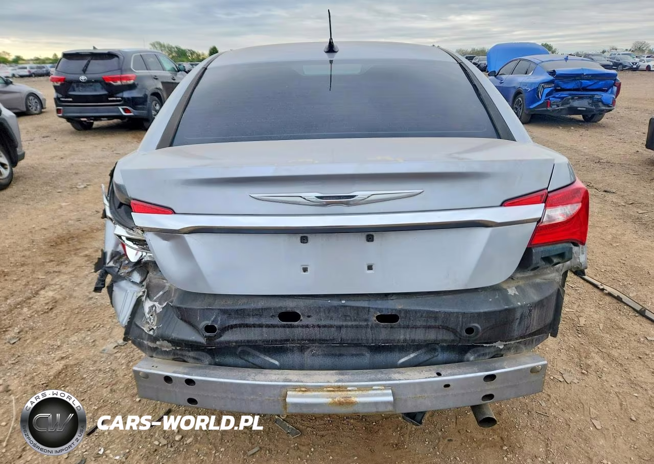 2014 Chrysler 200 Touring VIN:1C3CCBBB9EN128718 - 6