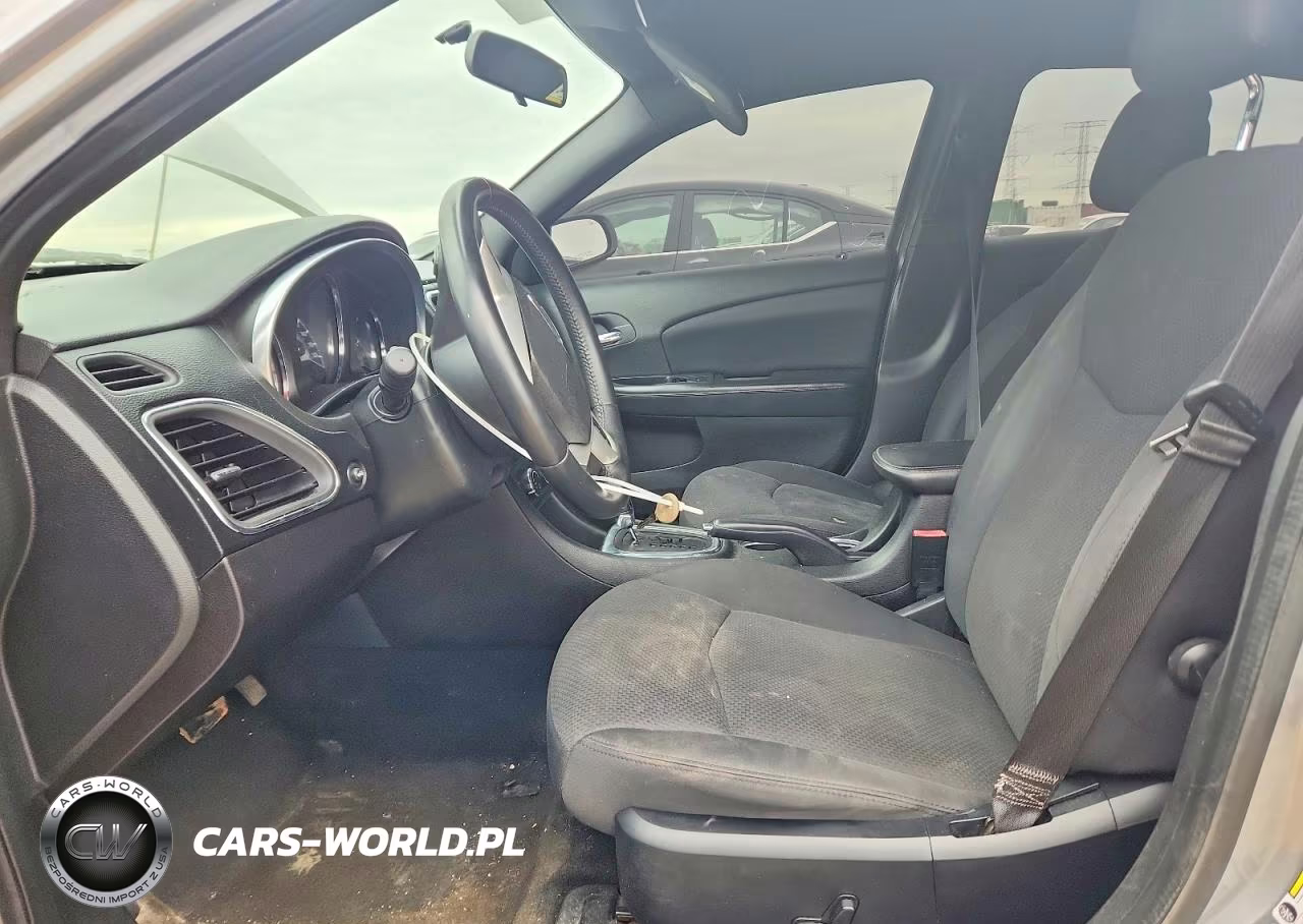 2014 Chrysler 200 Touring VIN:1C3CCBBB9EN128718 - 7