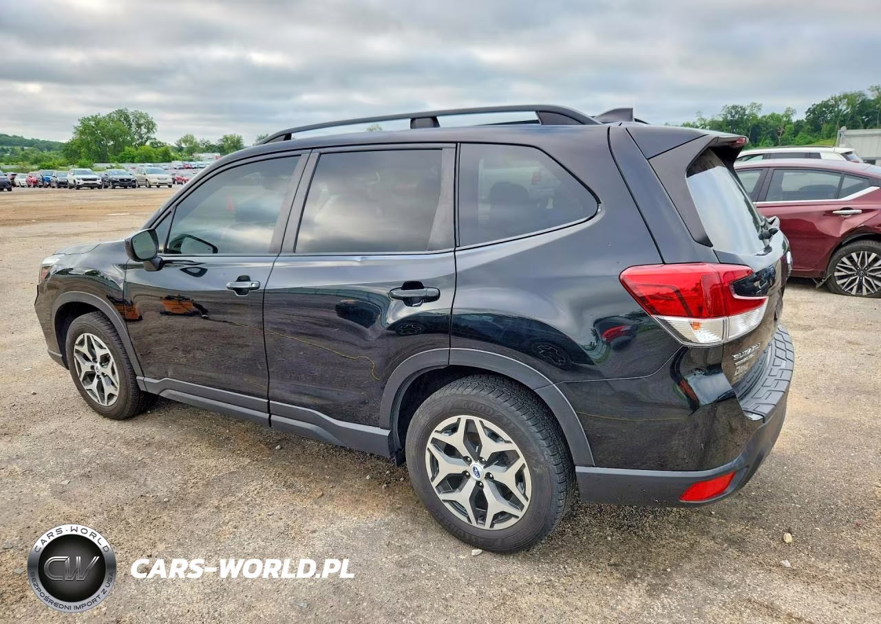 2019 Subaru Forester Premium VIN:JF2SKAEC0KH438163 - 2