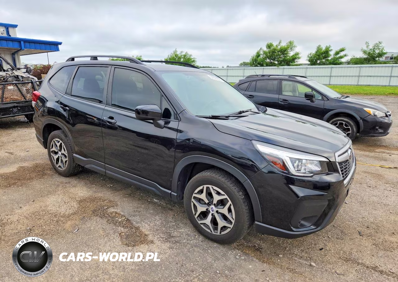 2019 Subaru Forester Premium VIN:JF2SKAEC0KH438163 - 4