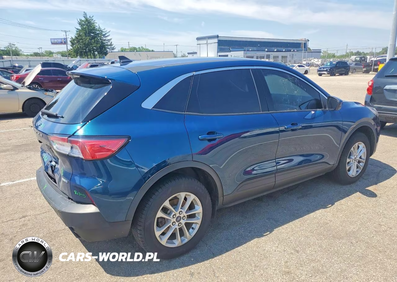 2020 Ford Escape Se VIN:1FMCU9G69LUC41855 - 3