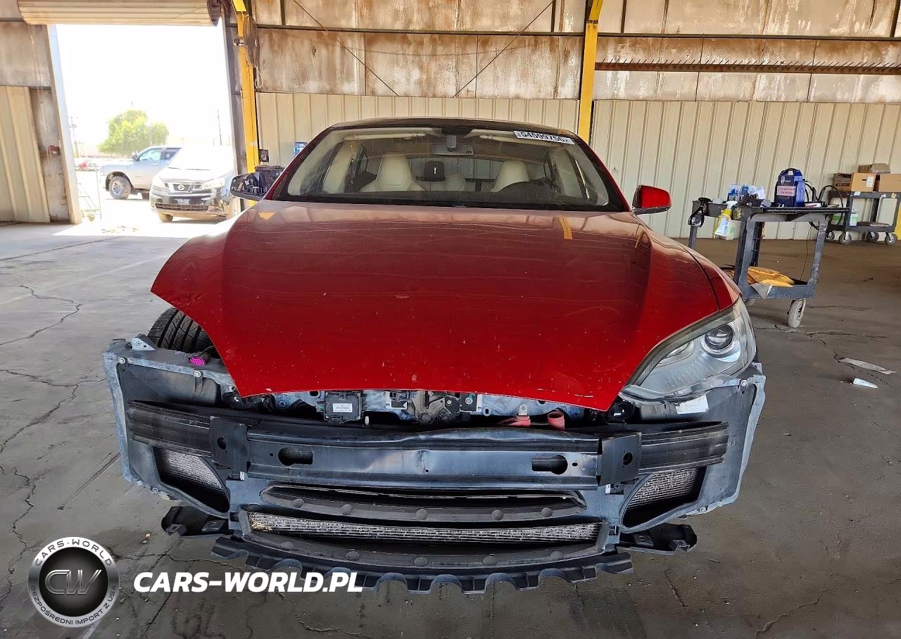 2013 Tesla Model S VIN:5YJSA1CP5DFP20082 - 5