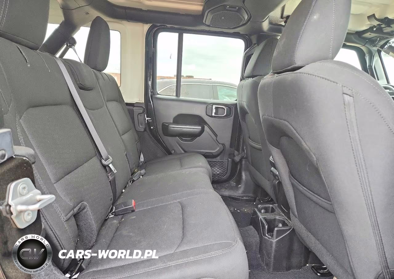2019 Jeep Wrangler Unlimited Sport VIN:1C4HJXDG8KW500536 - 10
