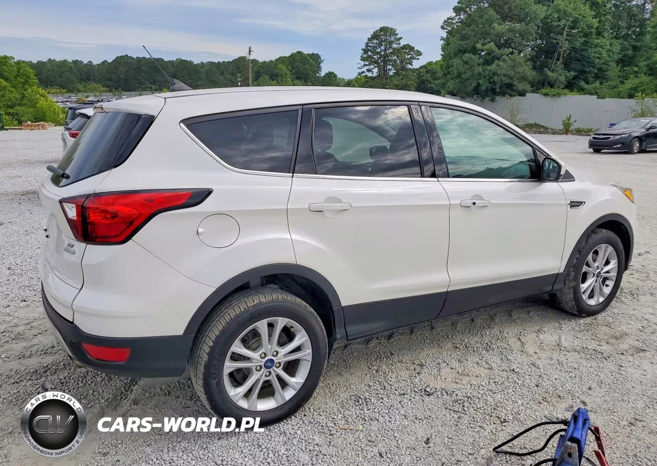 2019 Ford Escape Se VIN:1FMCU0GD9KUB99521 - 3