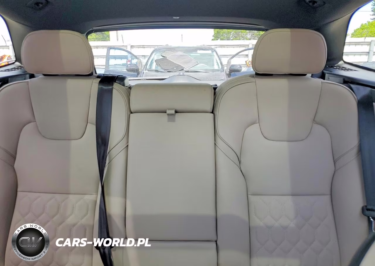 2026 Volvo Xc60 Plus VIN:YV4M12RC3T1448641 - 10