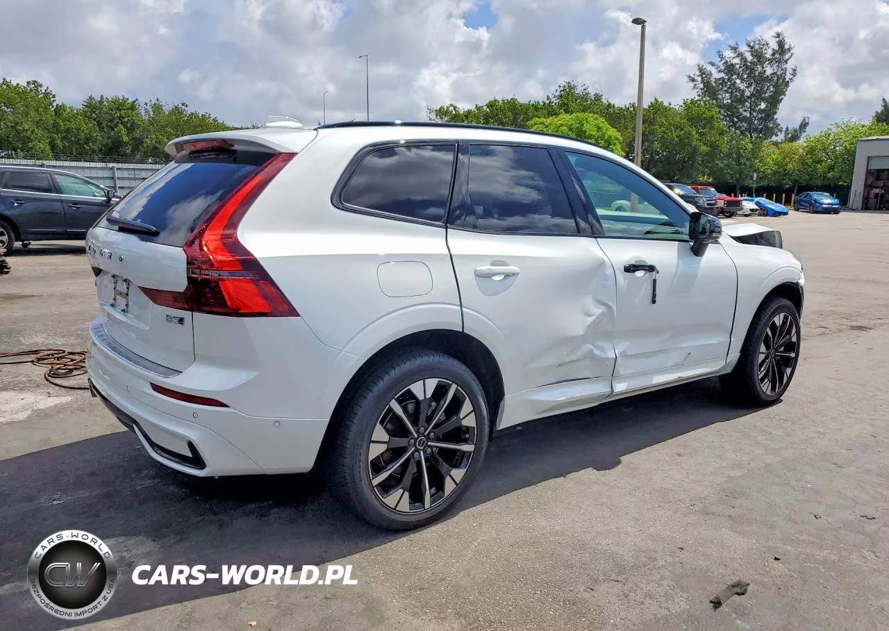 2026 Volvo Xc60 Plus VIN:YV4M12RC3T1448641 - 3