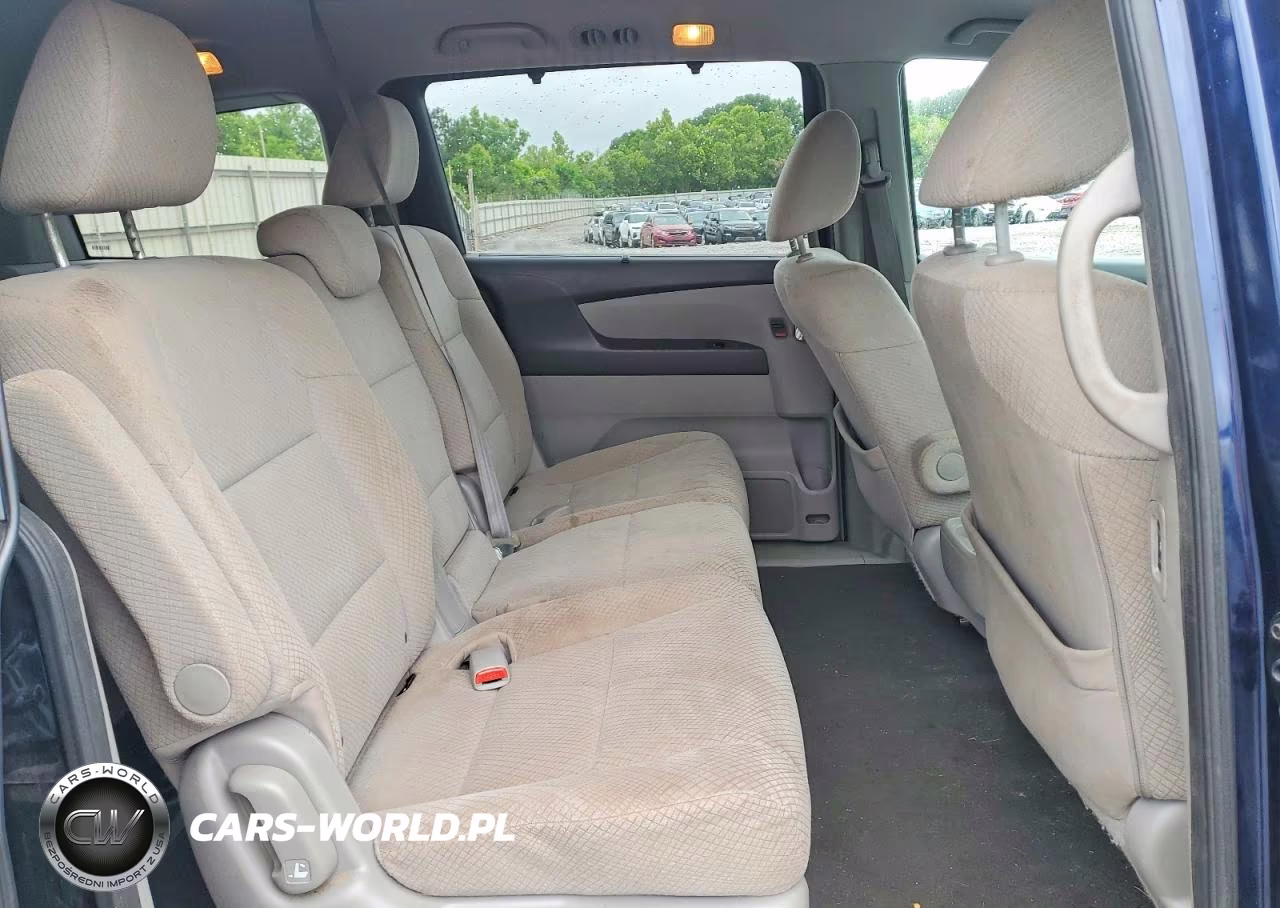 2017 Honda Odyssey Se VIN:5FNRL5H30HB024094 - 11