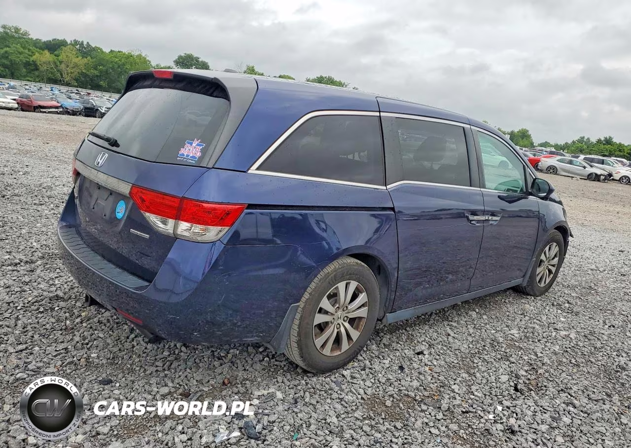 2017 Honda Odyssey Se VIN:5FNRL5H30HB024094 - 3